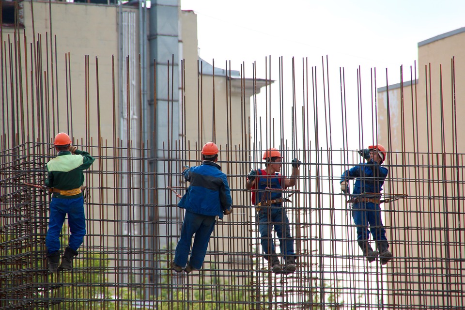 Construção civil tem inflação de 0,43% em outubro, mostra IBGE