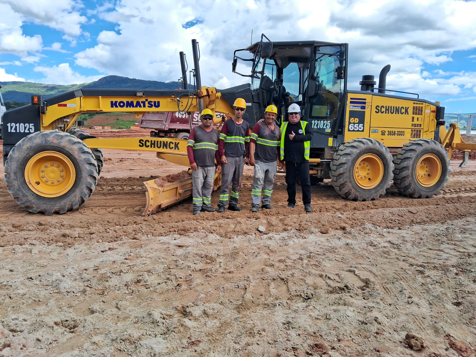 Apelmat forma operadores da Schunk em MG