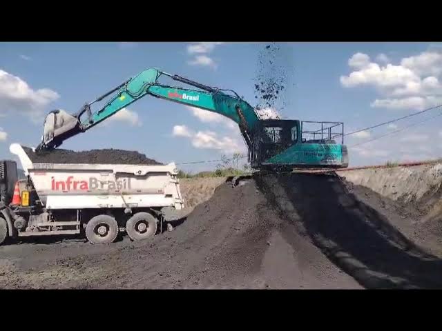 InfraBrasil destaca desempenho técnico da escavadeira Sunward