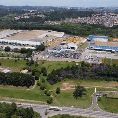 Fábrica da Komatsu no Brasil - Suzano - SP - Foto de Divulgação