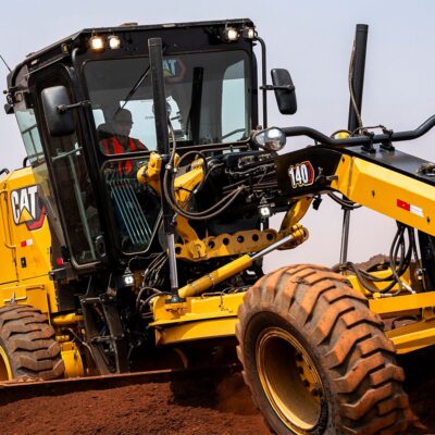 Caterpillar Motoniveladora 140